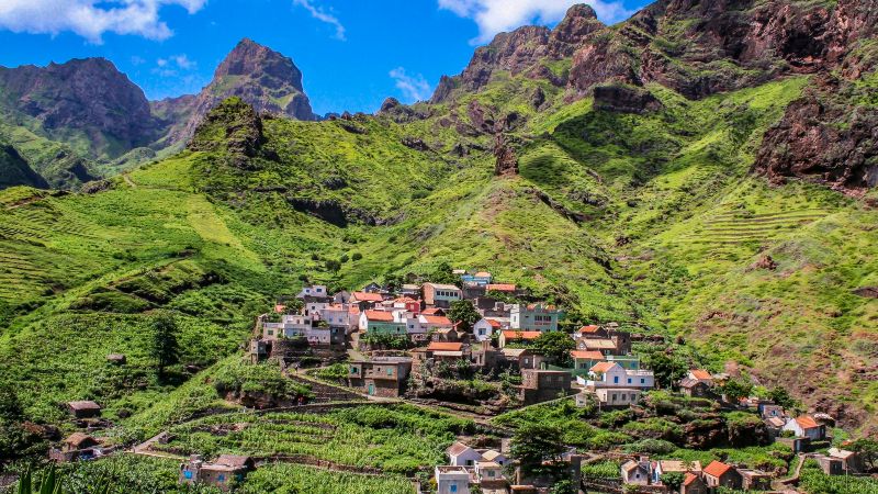 Vallée verte autour de Ribeira Brava - Sao Nicolau